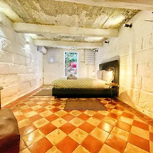 House Of Pomegranates By Holi Affittacamere Sliema